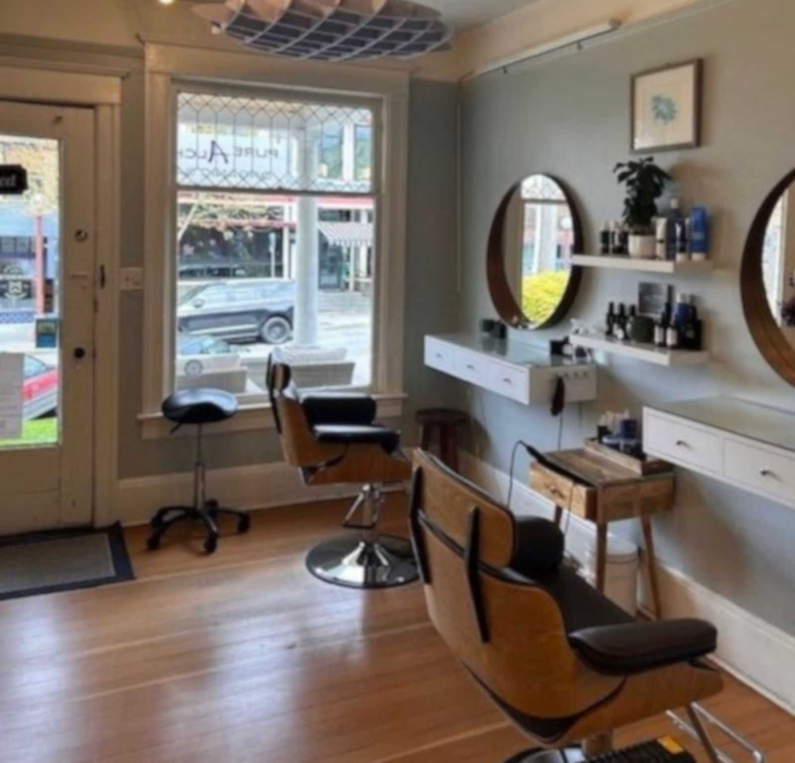 Inside Pure Alchemy Organic Salon